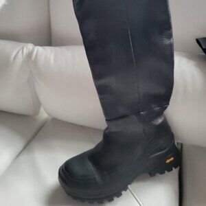 Zara Tall Leather Black Boots 37(7) fits 36(6)